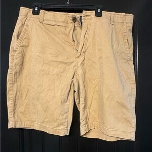 Like New  IronFlex khaki shorts size 38